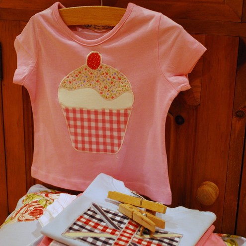 More Cake design shirt-cupcake