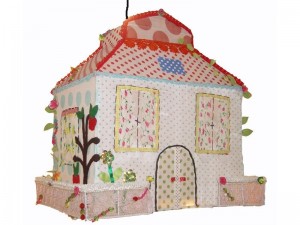 Taj-Wood-Kinderlampe-Schloss