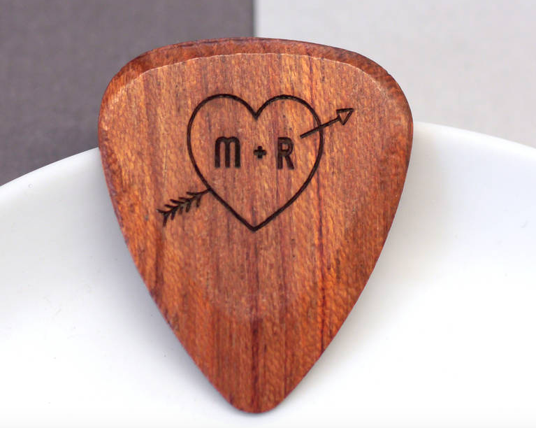 plectrum valentijnsdag hout