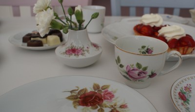 Vintage parels van servies