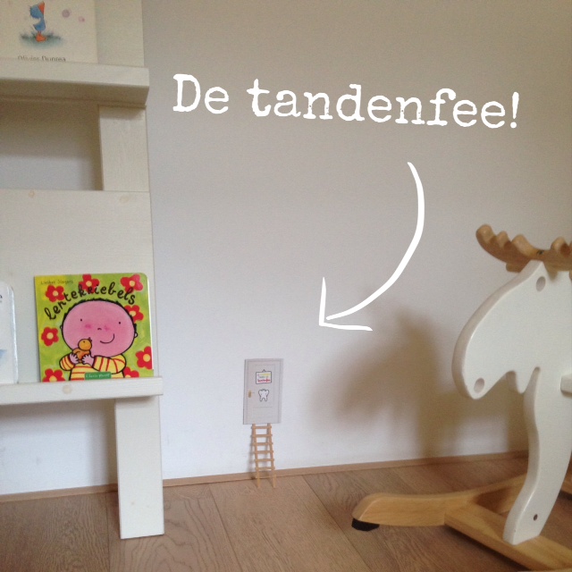 deurtje tandenfee in kinderkamer