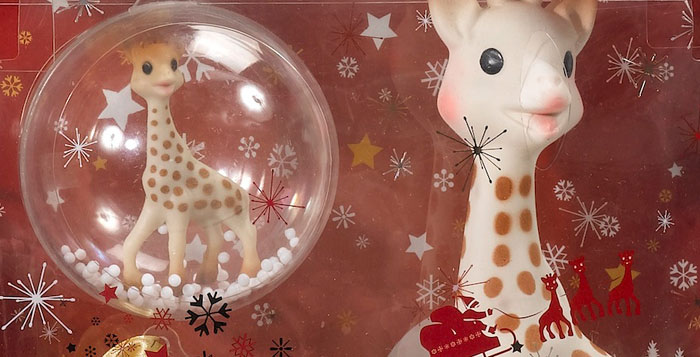 Exclusieve set van Sophie de Giraf voor baby’s eerste Kerstmis