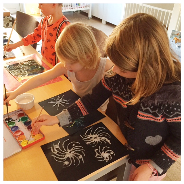 vuurwerk kunstwerken maken met kinderen verven