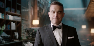 Robbie Williams doet iets wel heel spannends!