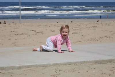 fee op het strand maik 45