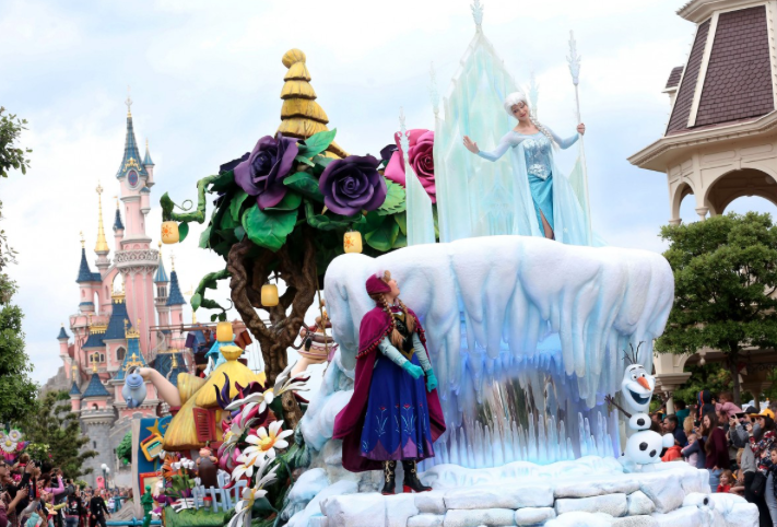 elsa-disneyland-parijs