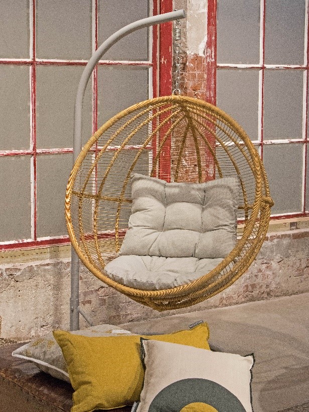 Geniet in de herfst ook van je tuinmeubelen