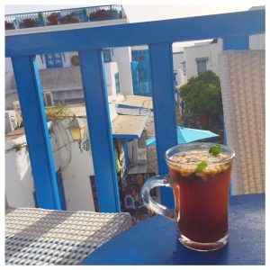 Cafe des Nattes in Sidi Bou Saïd pijnboompitten thee