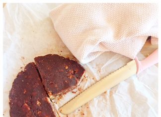 Arretjescake met kruidnoten