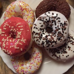 ontbijt met donuts