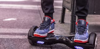 Hoe leer je op een hoverboard rijden?
