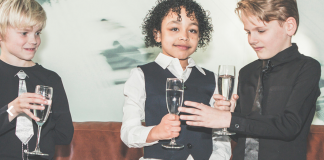 Met deze outfit is je zoon klaar voor de kerst