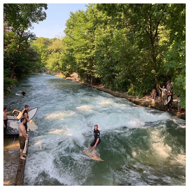 eisbachwelle surfspot