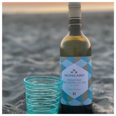 wijn op het strand eind juni 2019