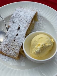 apfelstrudel