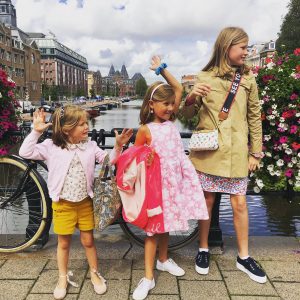 route door amsterdam zuid met kinderen