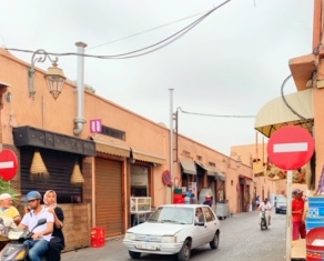 Waar moet je op letten als je in Marrakech bent? straatbeeld marokko