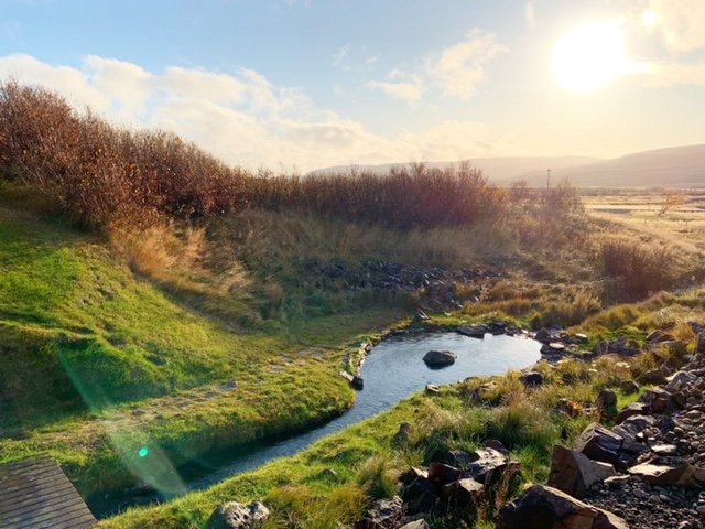 ijsland gvendarlaug hotpool ondiep