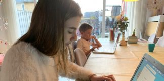 Waarom je maar beter glasvezel internet kunt hebben met pubers in huis Yuren en Sterre doen slimmeren