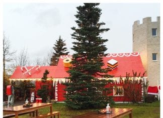 The Christmas Garden Akureyri picknicktafels christmas garden