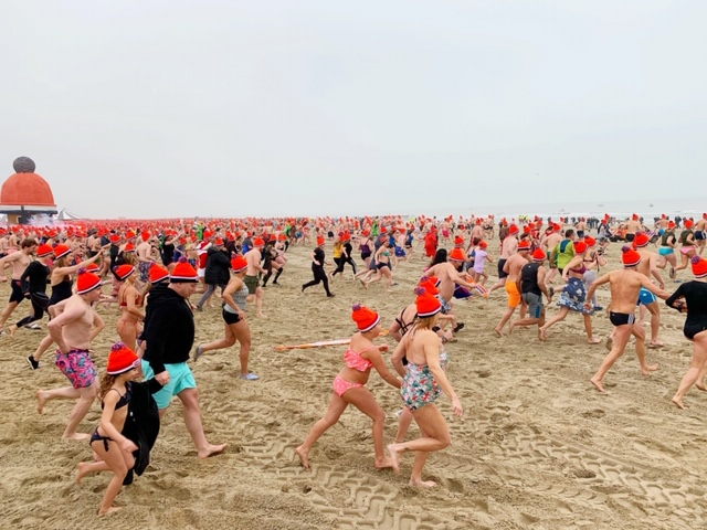 rennen nieuwjaarsduik scheveningen