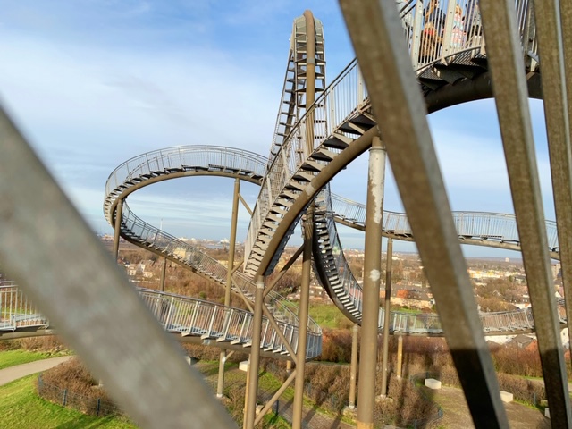 tiger en turtle ruhrgebied op kunstwerk