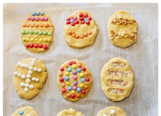 Paaskoekjes bakken Paaskoekjes bakken