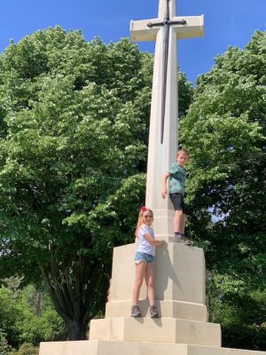 monument candese begraafplaats holten