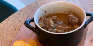 Tijd om te koken stoofvlees chouchou