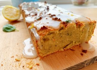 Fluweelzachte citroencake met courgette en avocado Fluweelzachte citroencake met courgette en avocado