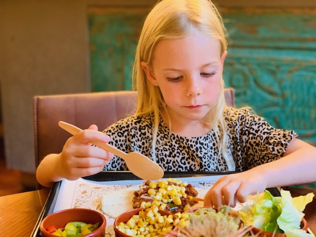 fee maakt eigen taco