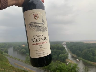 fles wijn chateau melkin