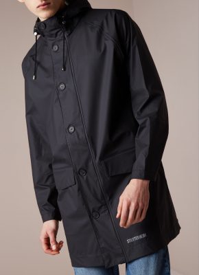 stutterheim-ekeby-regenjas-met-klepzakken