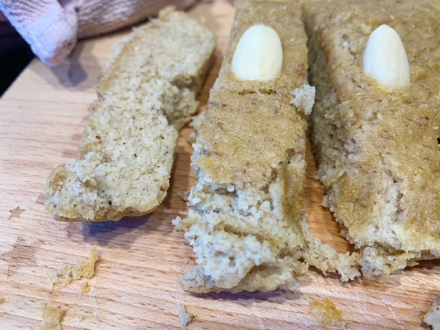 koolhydraat bananenbrood van dichtbij