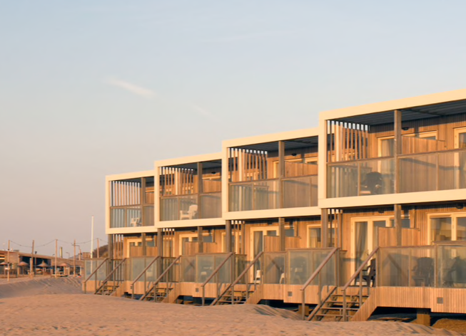 Dit zijn de allerleukste strandhuisjes van Nederland Largo beach resort hoek van holland