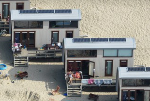 Dit zijn de allerleukste strandhuisjes van Nederland noordzeehuisjes vrouwenpolder