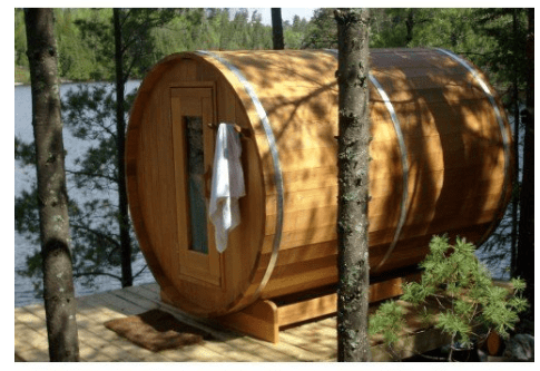 Scandinavisch leven met een jacuzzi en sauna in het bos