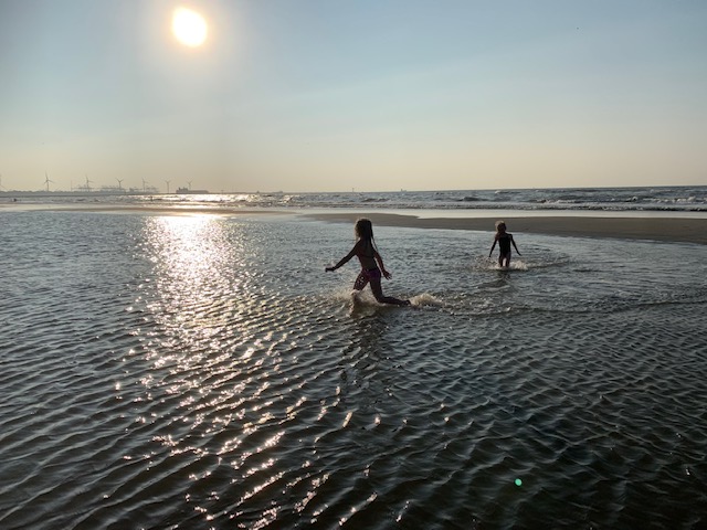 rennen door het water hoek van holland sept 2021