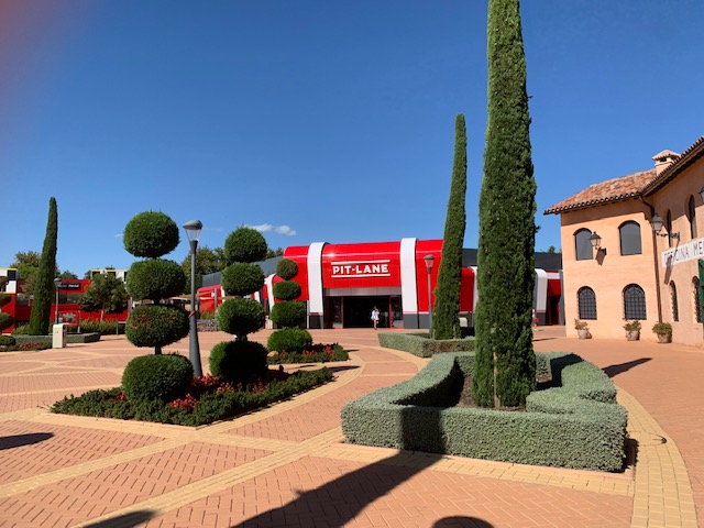 pit lane ferrari shop