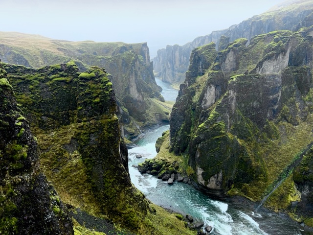 Fjaðrárgljúfur canyon