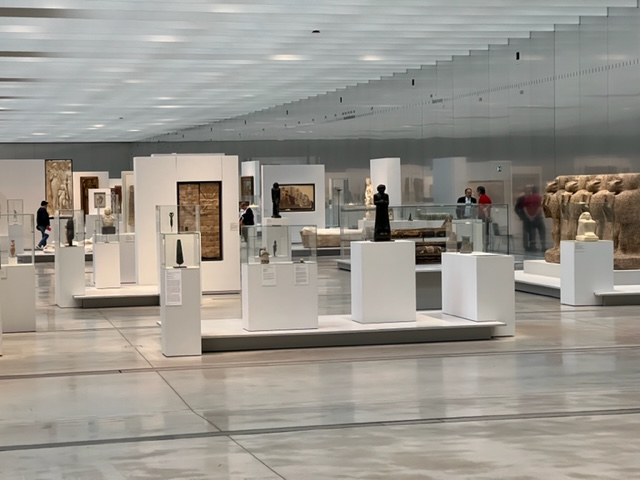 Louvre lens binnen