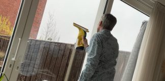 Sneller klaar met ramen zemen met de Kärcher Window Vac Sneller klaar met ramen zemen met de Kärcher Window