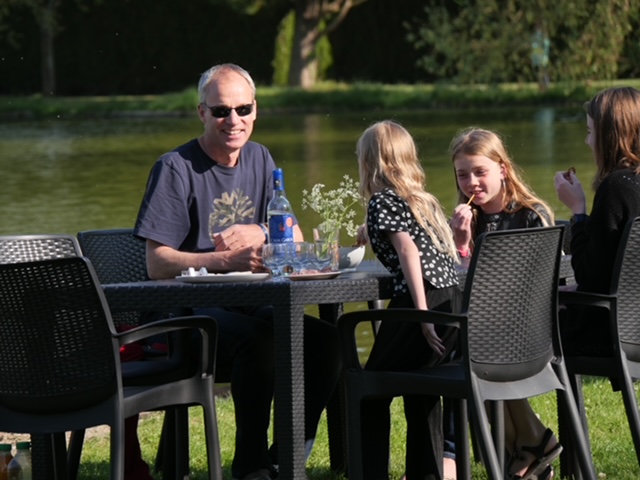 borrelen aan het water camping la croix du vieux pont