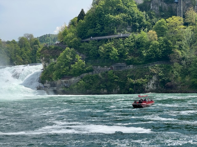 Rode boot Rheinfall