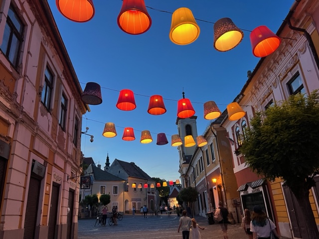 lampekappen szentendre hongarije