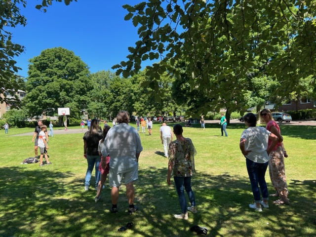 slagbal ouders tegen de kinderen Yuren