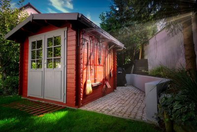 garden-shed-g8a188f45e_1920