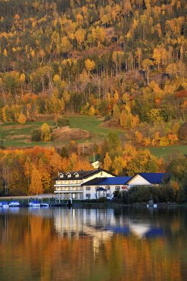 Tyrifjord hotell in Vikersund, regio Viken in Zuid-Noorwegen