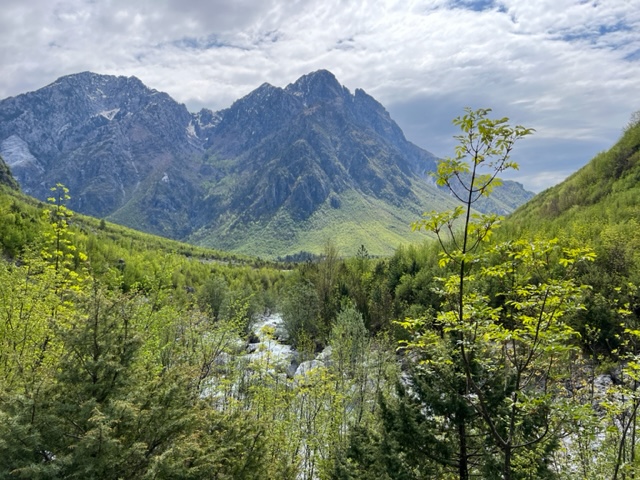 Uitzicht Nderlysa