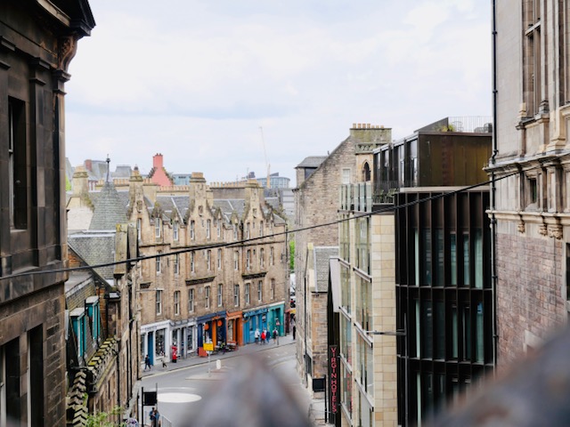 doorkijkje straatje edinburgh